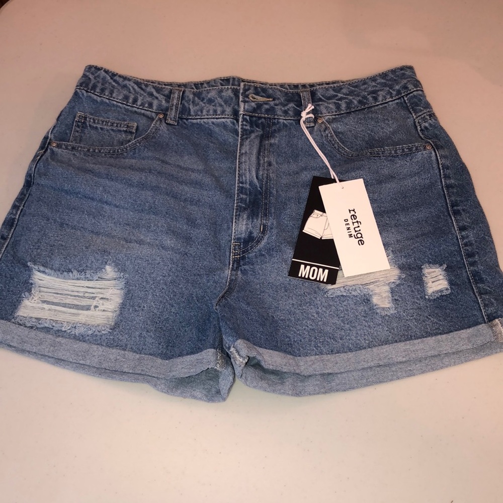 MOM DENIM SHORTS